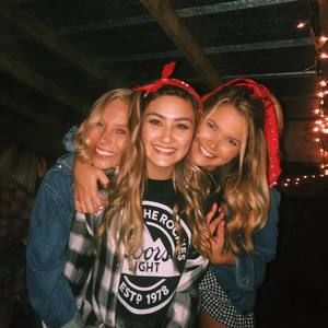 Meet your Posher, Natalie